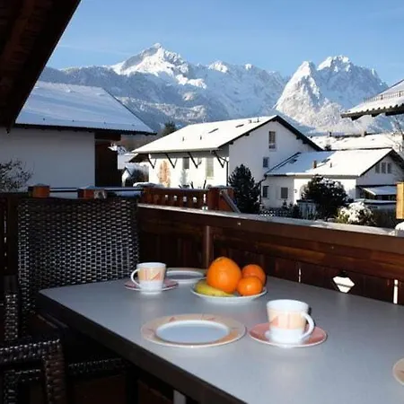 On The Loisachuferweg 公寓 加爾米施-帕滕基興